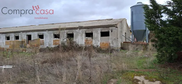 VENTA NAVES HONTANARES DE ERESMA SEGOVIA - foto 4