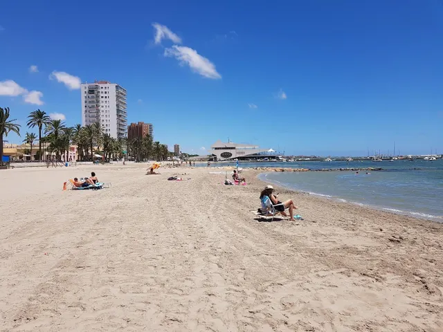 Restaurante a 150 metros de la playa