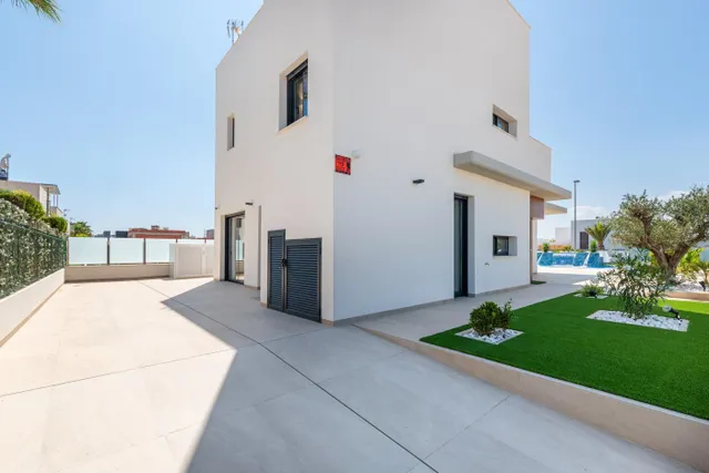 Espectacular Villa  en Campoamor Orihuela Costa — 38