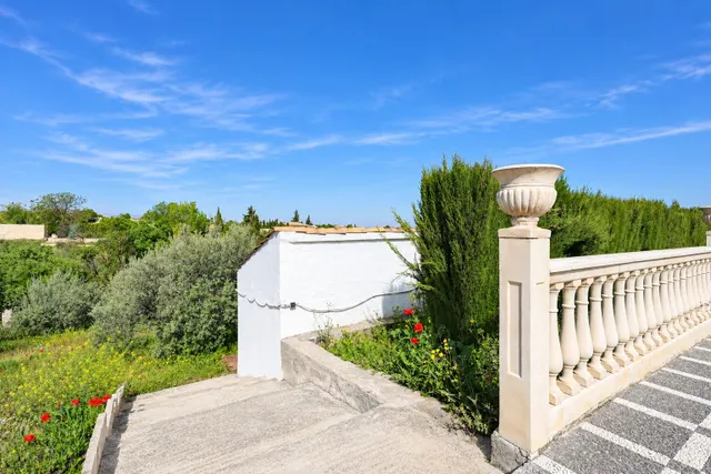 Casa reformada con piscina en parcela de 2.500 m2 (urbano y rústico) — 6