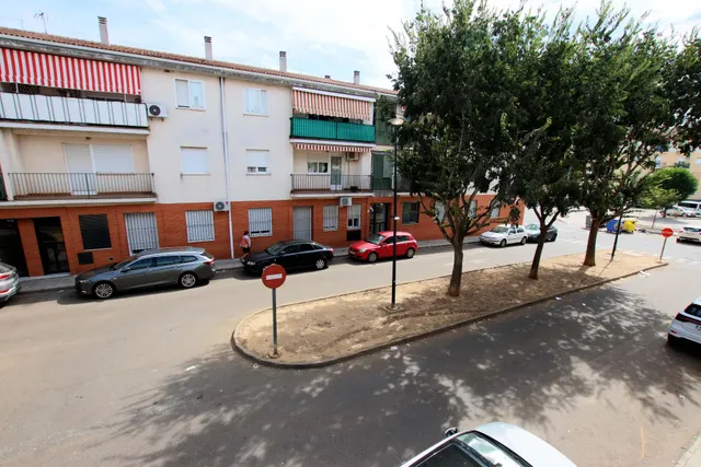 Piso para entrar a vivir con plaza de garaje y trastero en Montijo — 22