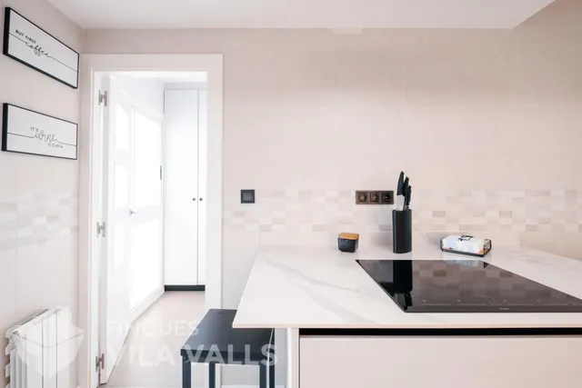 Casa esquinera con jardín privado y estilo inigualable — 19