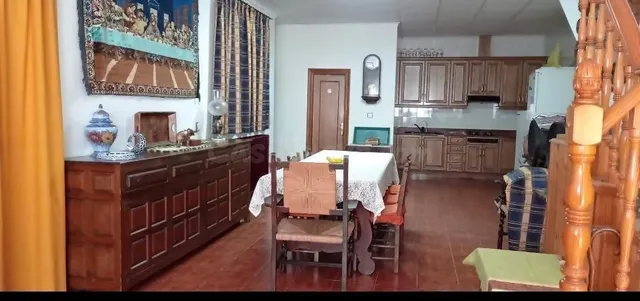 Casa de 3 plantas con terraza y 4 habitaciones en Cehegín — 4