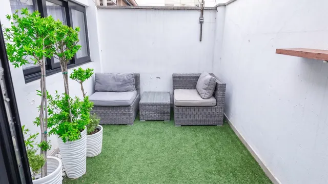 Piso Seminuevo y Exclusivo en el Corazón de Paterna - foto 4