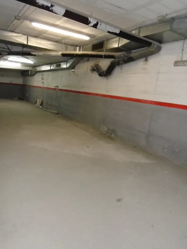 PLAZA DE PARKING PARA MOTO EN VENTA — 8