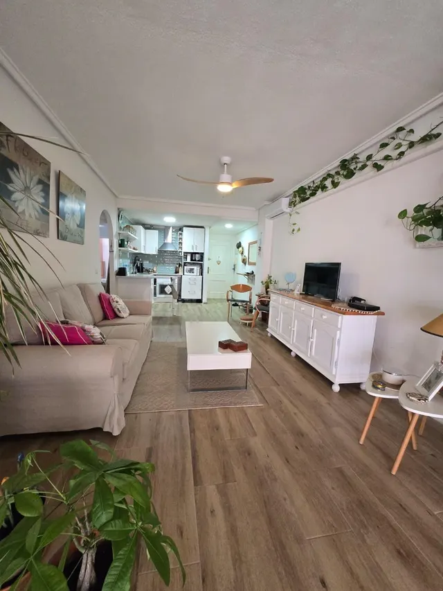 Precioso apartamento totalmente reformado con gran terraza — 4