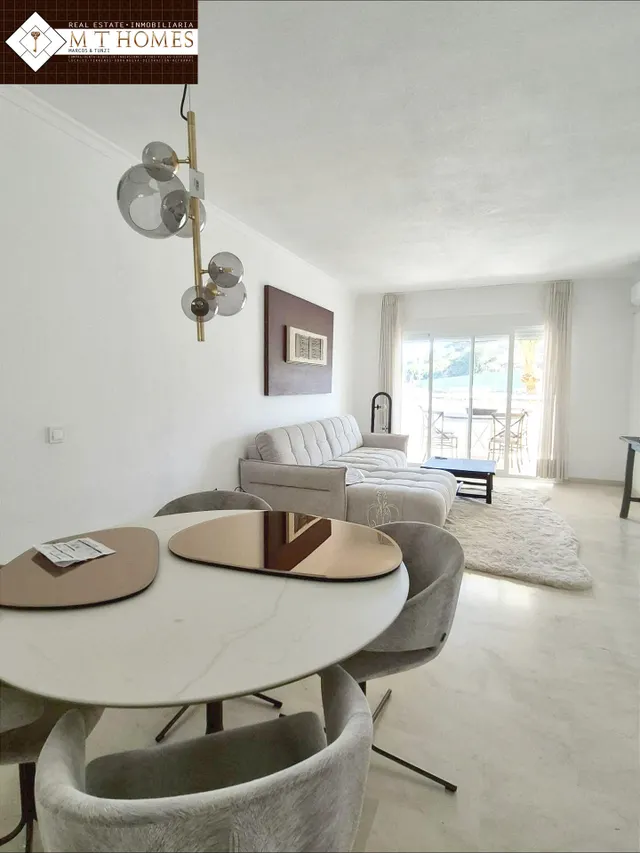 PISO JUNTO AL MAR CON VISTAS TOTALMENTE RENOVADO — 13