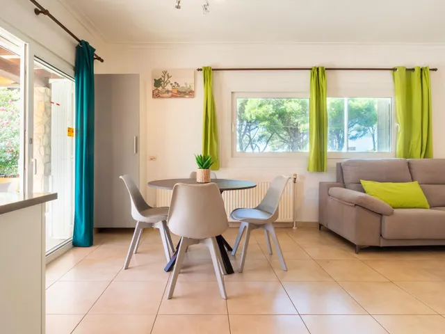 Casa en muy buen estado con piscina privada en la zona de Puig Sec — 6