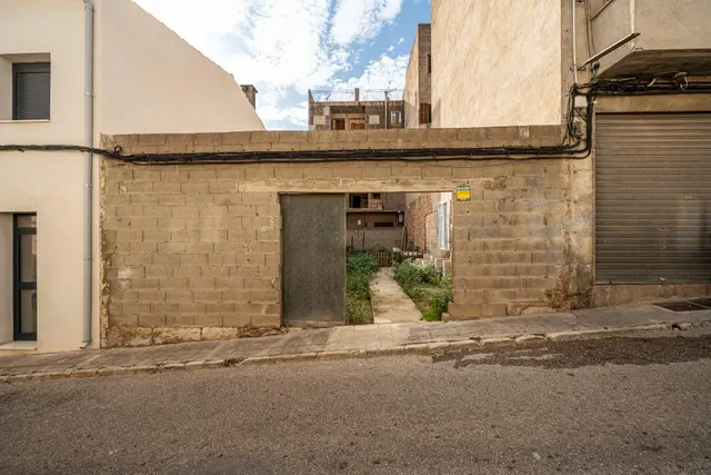 SOLAR URBANIZABLE EN MANACOR. — 22
