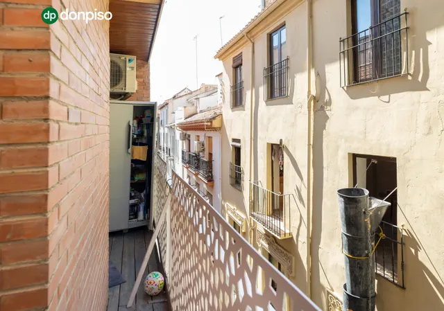 ✨ EXCLUSIVA VIVIENDA REFORMADA EN PLAZA MARIANA PINEDA — 23