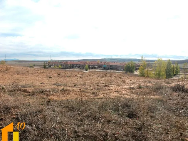 Suelo Residencial en Buniel — 8