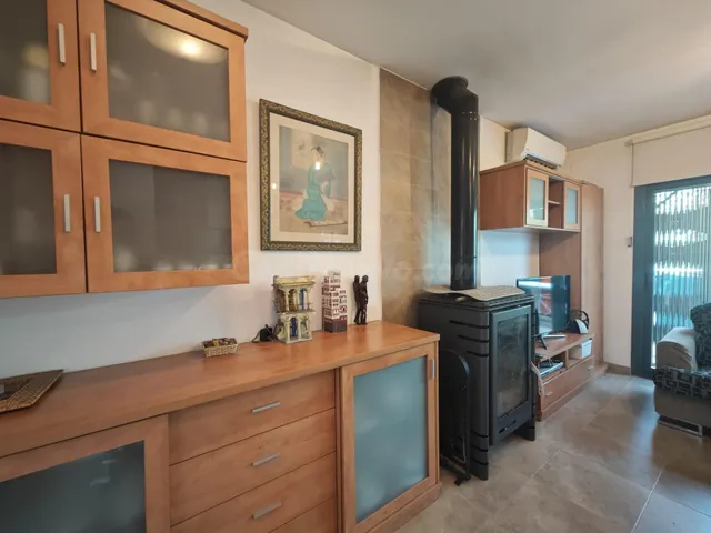 En venta – Casa soleada en La Creu de Lloret - foto 2