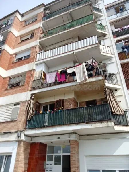 SE VENDE PISO OKUPADO EN Calle Major Nº 336 Salt (Girona)