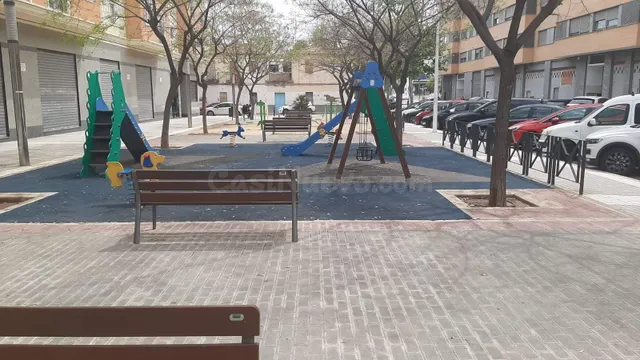 LOCAL para poner tu NEGOCIO o con posibilidad de CAMBIO DE USO. — 3