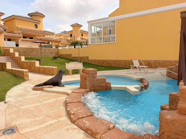 Villa 4 habitaciones 201m² en venta - Costa blanca sur — 36