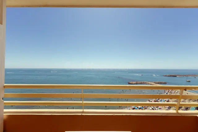 Estudio con licencia turística en primera línea de playa - foto 3
