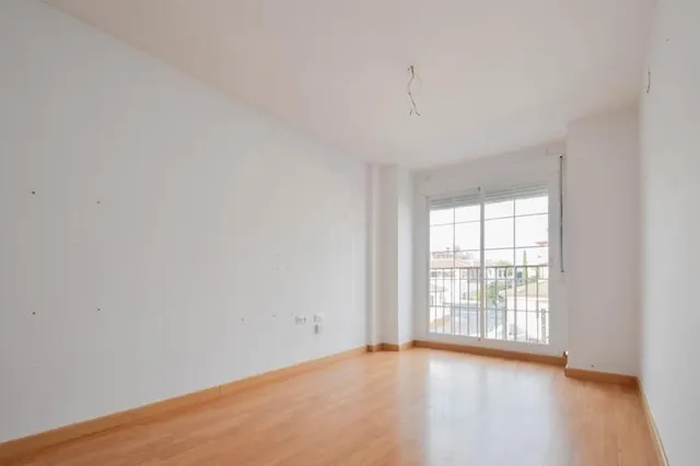 Piso en venta en Calle Gran Via de Colon — 6