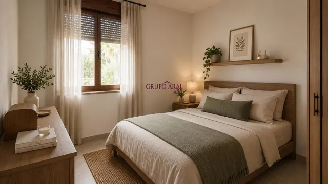 AMPLIA CASA CON 4 habitaciones, PATIO Y TERRAZA PARA REFORMAR EN ASPE. — 15