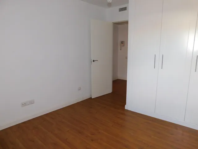 Piso en planta baja de 1 Dormitorio con Garaje y Trastero — 12