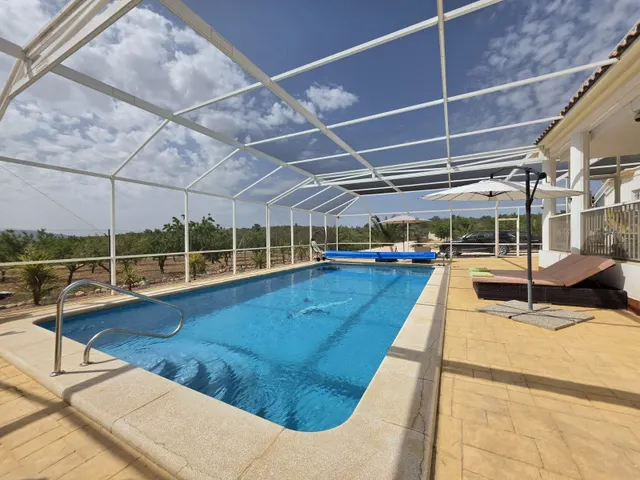 Villa 3 habitaciones 263m² en venta - Comunidad valenciana — 31