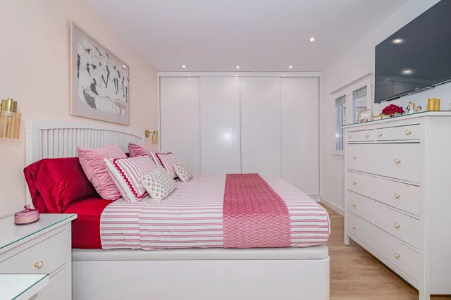 ¡Tu Nuevo Hogar te espera!  Semi-ático Reformado con Gran Terraza, junto Virgen de Las Angustias — 28