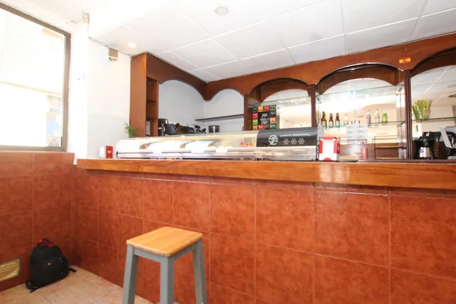 VENTA DE LOCAL COMERCIAL EN EJEA — 4