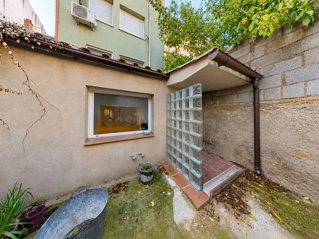 Local comercial con encanto y patio privado — 3