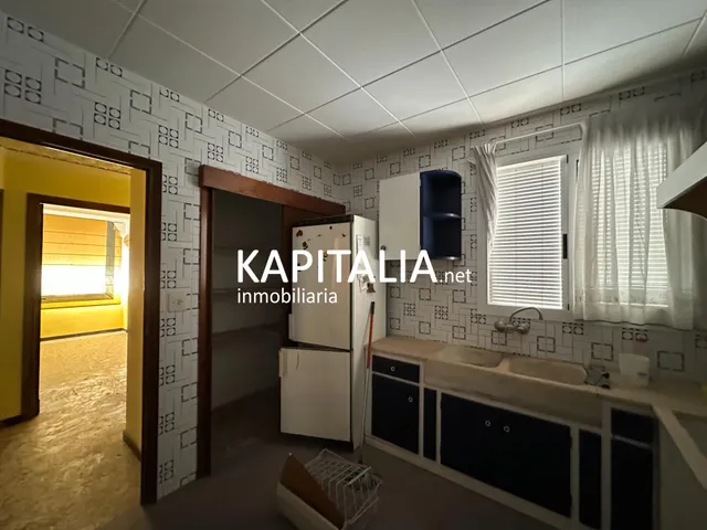Casa en VENTA en Canals, barrio de La Torreta, con garaje privado, patio y gran potencial — 23