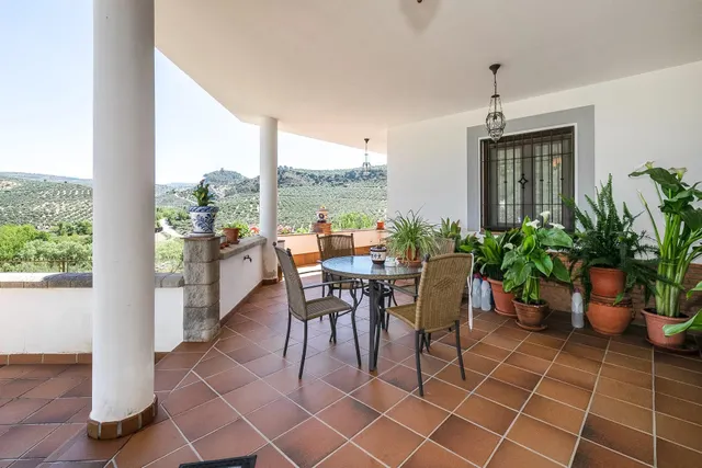 Casa con terreno ubicada en plena naturaleza, a tan solo 2km - foto 4