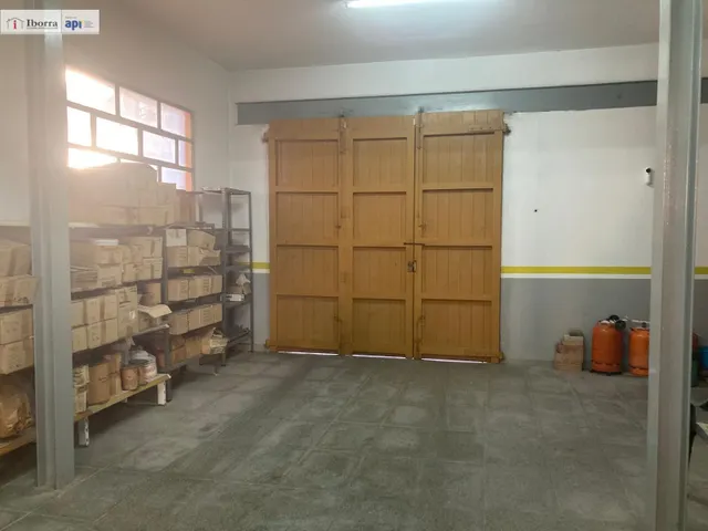 Edificio con local y 2 viviendas en Tordera — 23