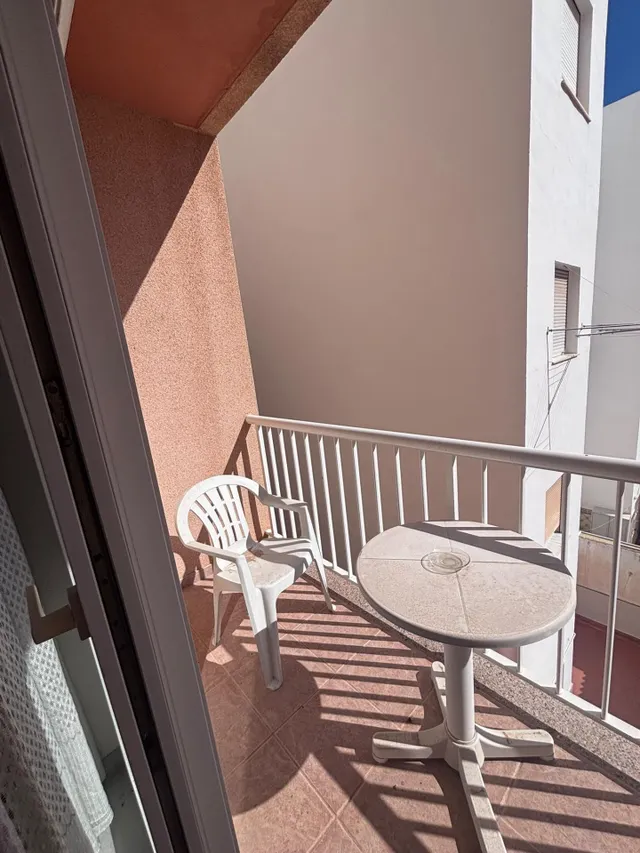 Apartamento de 3 dormitorios a menos de 100m de la playa del cura — 22