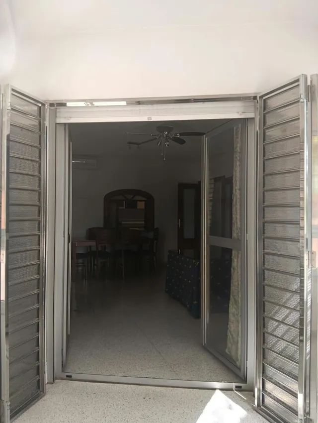 AMPLIO PISO PARA ESTUDIANTES CON CAMAS DE DOBLES — 6