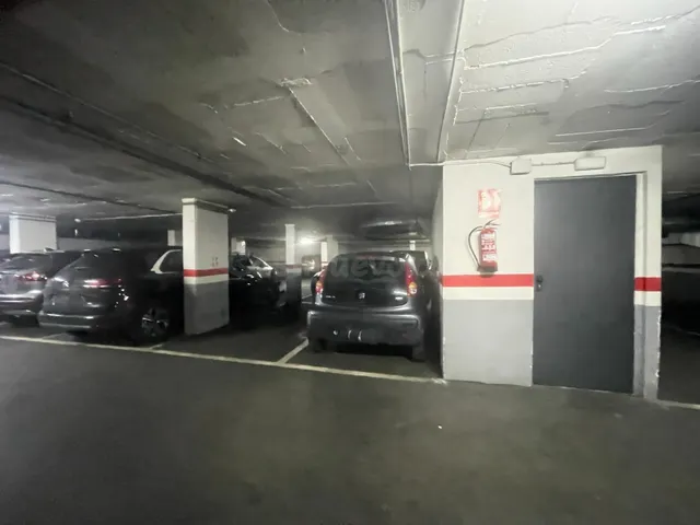 PARKING EN POMPEU FABRA - foto 3