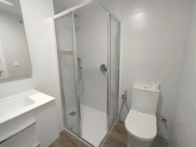 ALQUILER DE   VIVIENDA VACIA  TOTALMENTE REFORMADA — 41