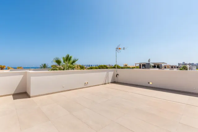 Espectacular Villa  en Campoamor Orihuela Costa — 26