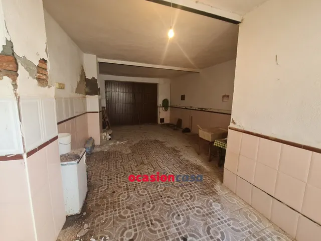 CASA CON COCHERA A LA VENTA EN HINOJOSA DEL DUQUE — 7