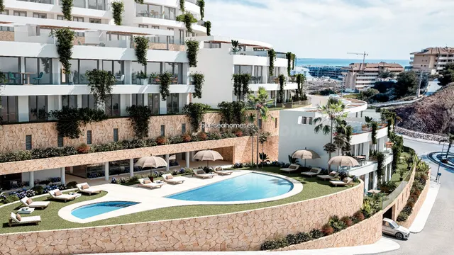 Venta de villa con cuatro dormitorios en Fuengirola, Málaga,