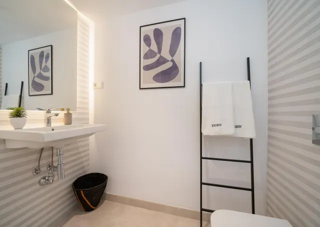 Pareado de 4 dormitorios y 3 baños con vistas al mar. Lista para entrar a vivir! frente al mar — 49