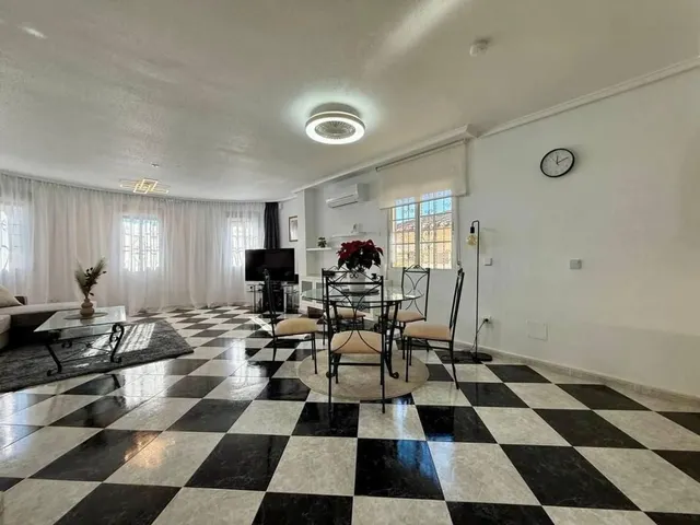 Villa 4 habitaciones 191m² en venta - Punta Prima — 17