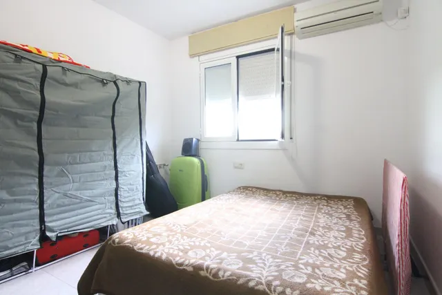 Casa a tres vientos con 4 habitaciones, amplio garaje y patio privado en el barrio de sant bernat — 17