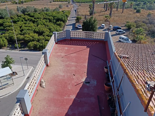 Edificio con restaurante en Tormos — 23