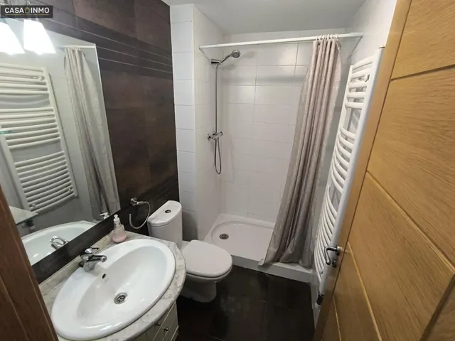 Acogedor apartamento céntrico, amueblado y con ascensor — 6