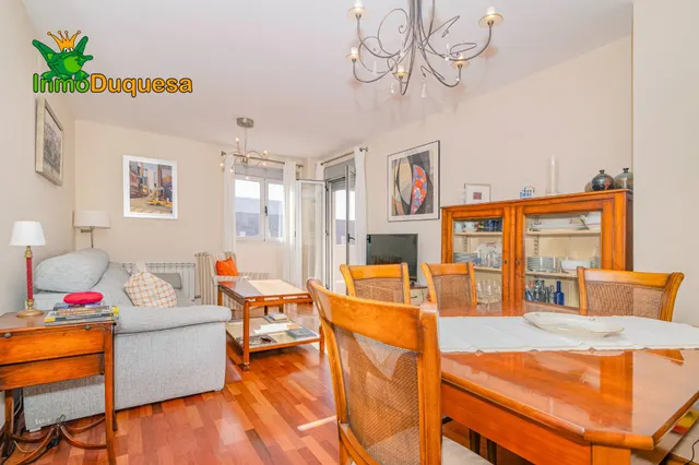 Ático duplex con terraza de 61 m2, plaza de aparcamiento, trastero, piscina comunitaria, padel - PTS. — 6