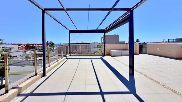 Ático 3 habitaciones 108m² en venta - La Torre de la Horadada — 28
