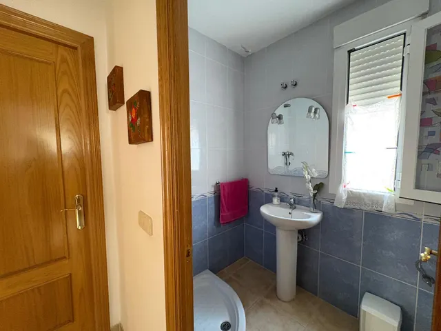Encantadora Casa Reformada en Peñiscola con Vistas y Piscina Comunitaria — 42