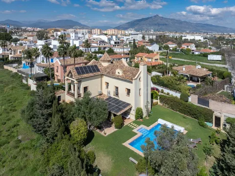 Chalet 5 habitaciones 362m² en venta - Marbella