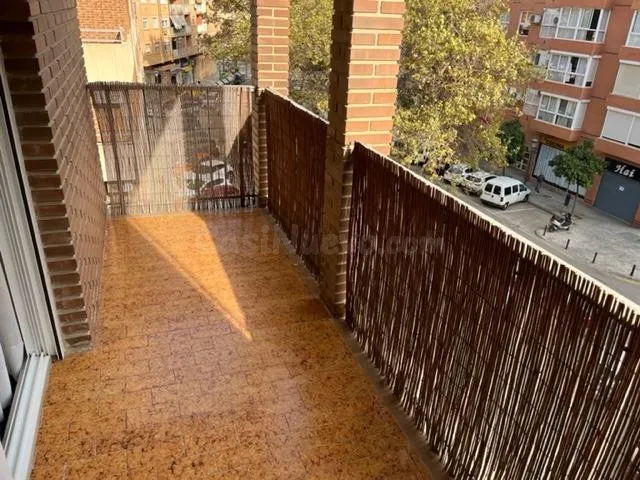 Alquiler vivienda vacia junto calle Bilbao y calle Almazora. - foto 5