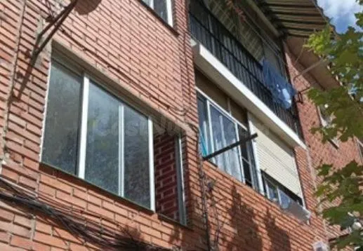 SE VENDE piso OKUPA en C Orbigo 1 de Valladolid - foto 3