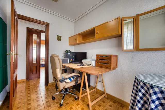 Vivienda de 4 dormitorios con terraza y urbanización en san blas — 16