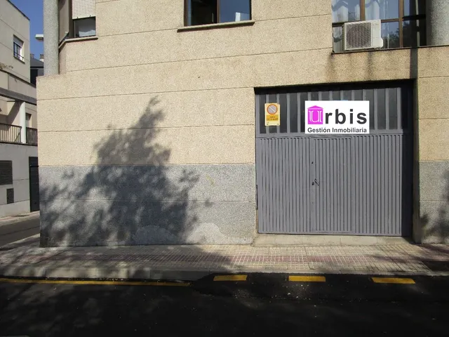 Urbis te ofrece un estupendo local en zona Arrabal, Salamanca. — 9